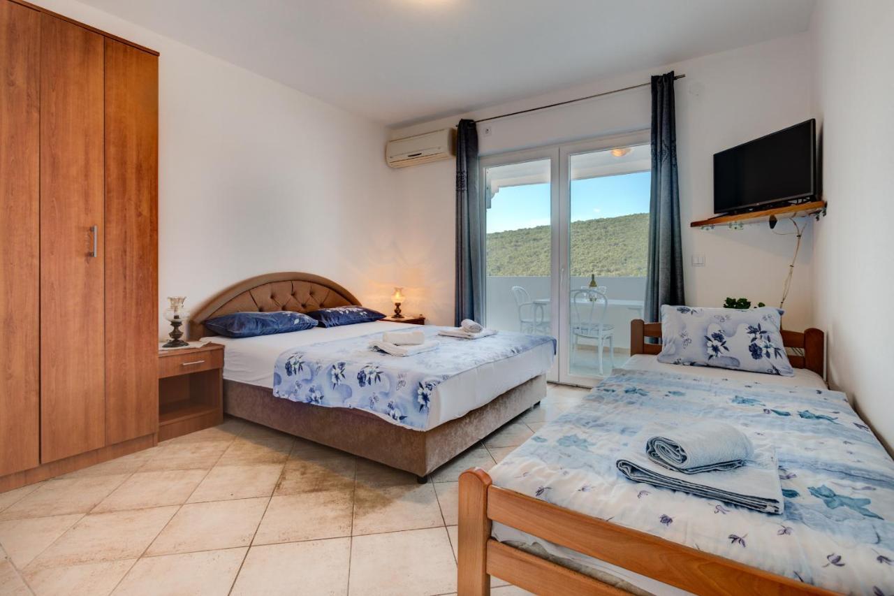 Apartments Vesna Тиват Экстерьер фото