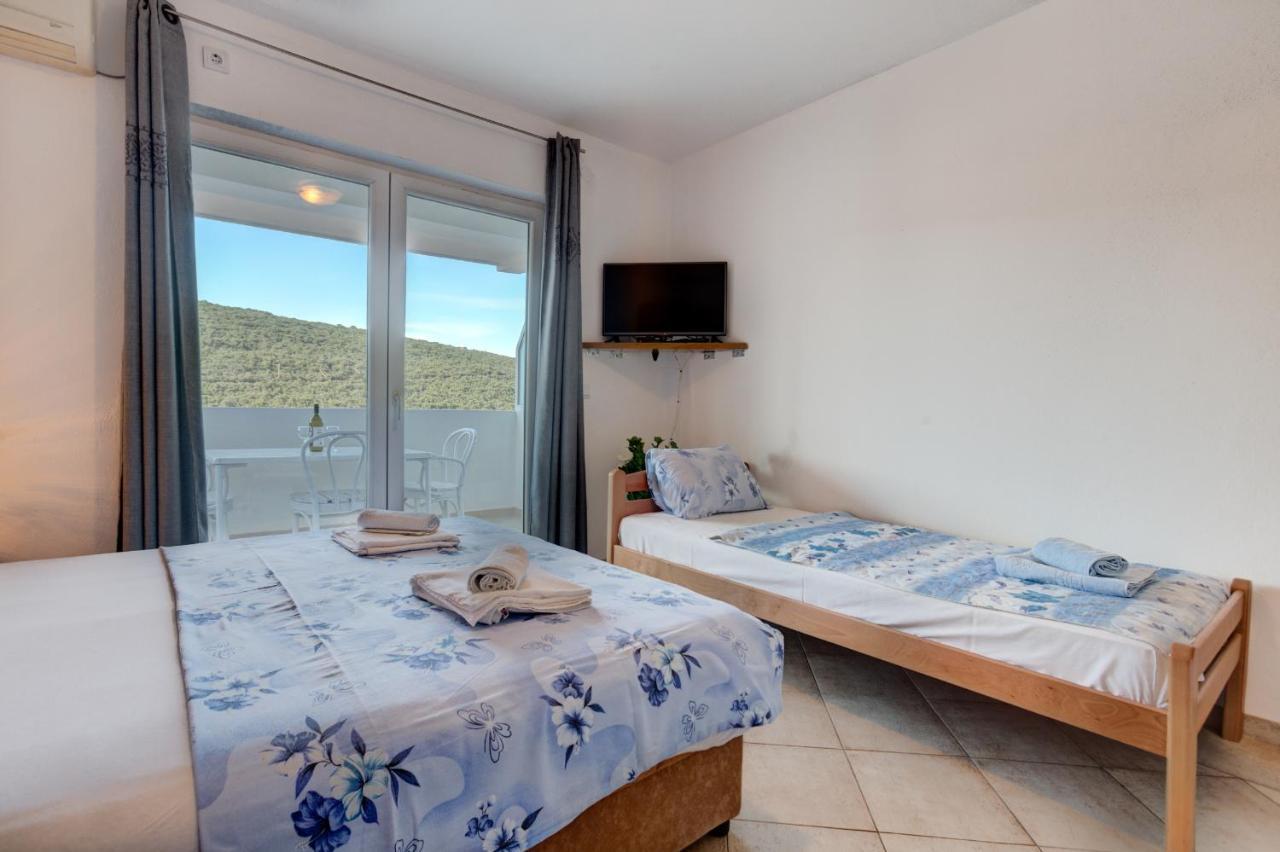 Apartments Vesna Тиват Экстерьер фото