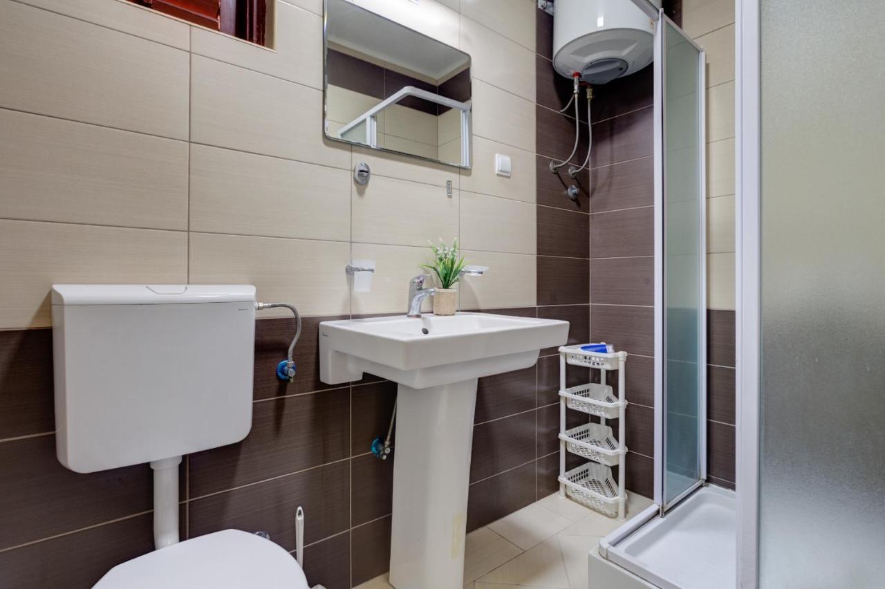 Apartments Vesna Тиват Экстерьер фото