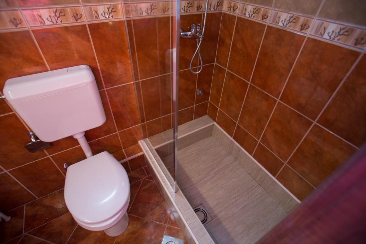 Apartments Vesna Тиват Экстерьер фото