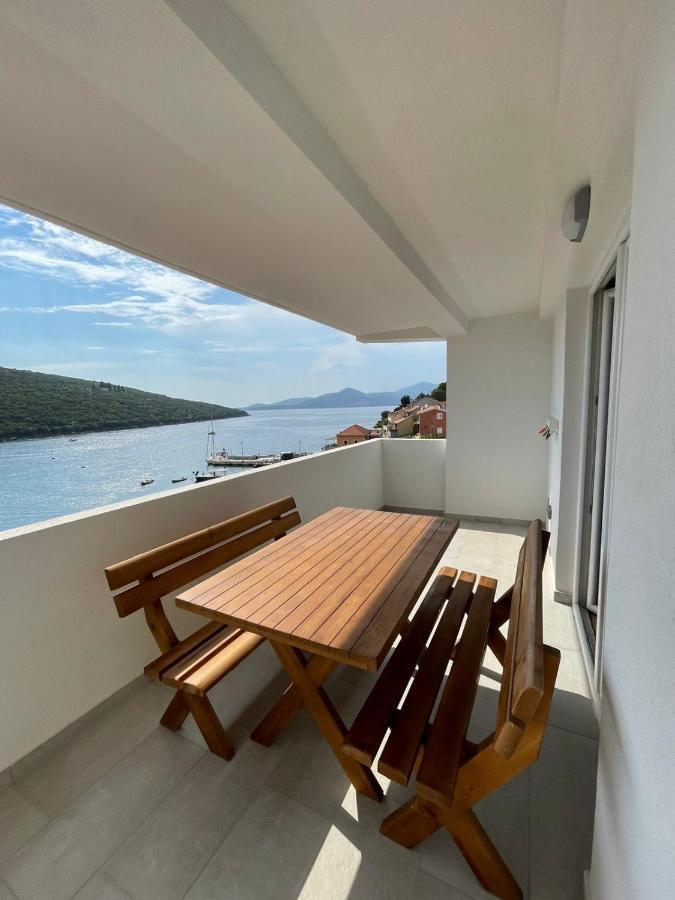 Apartments Vesna Тиват Экстерьер фото