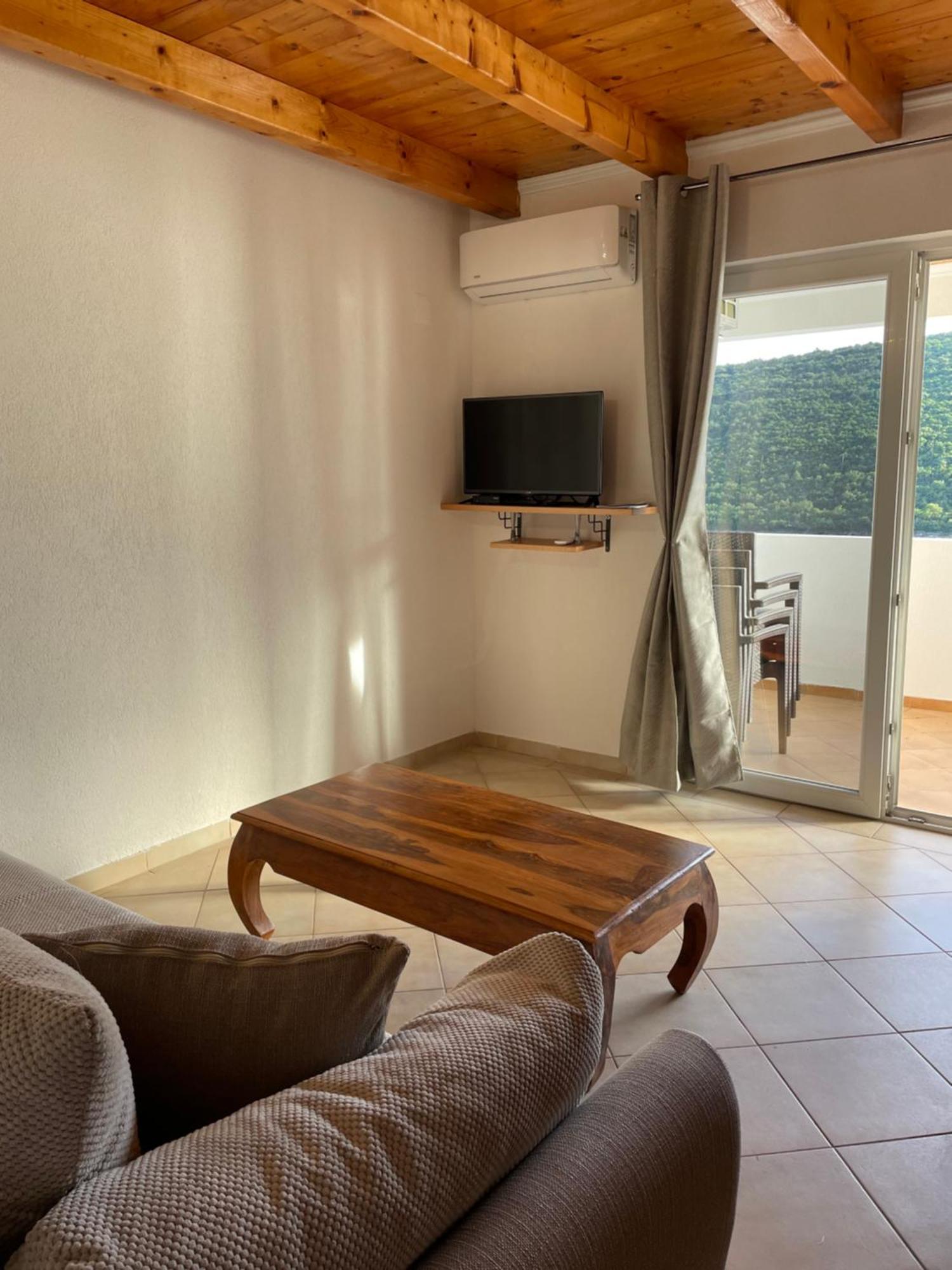 Apartments Vesna Тиват Экстерьер фото