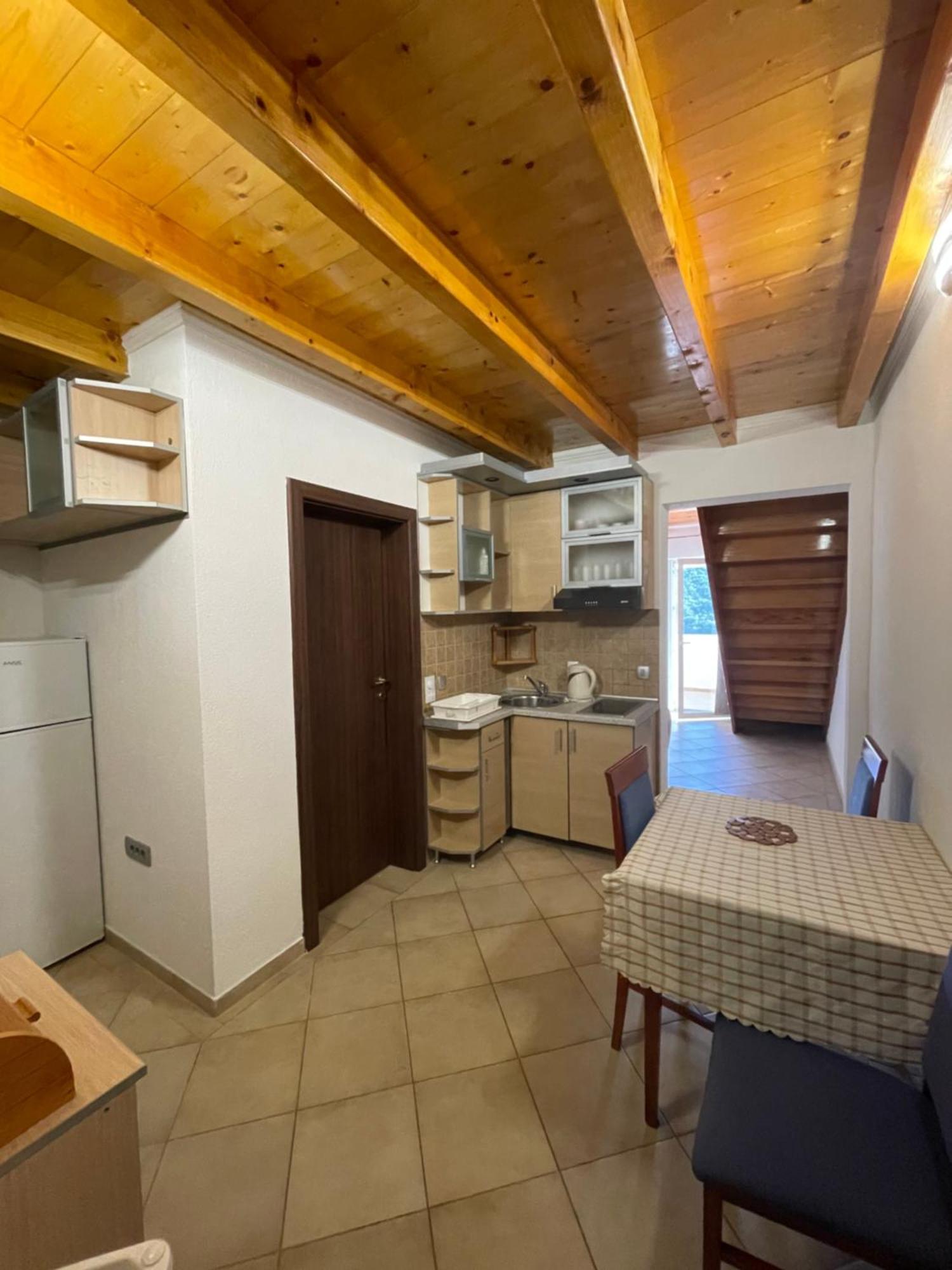 Apartments Vesna Тиват Экстерьер фото