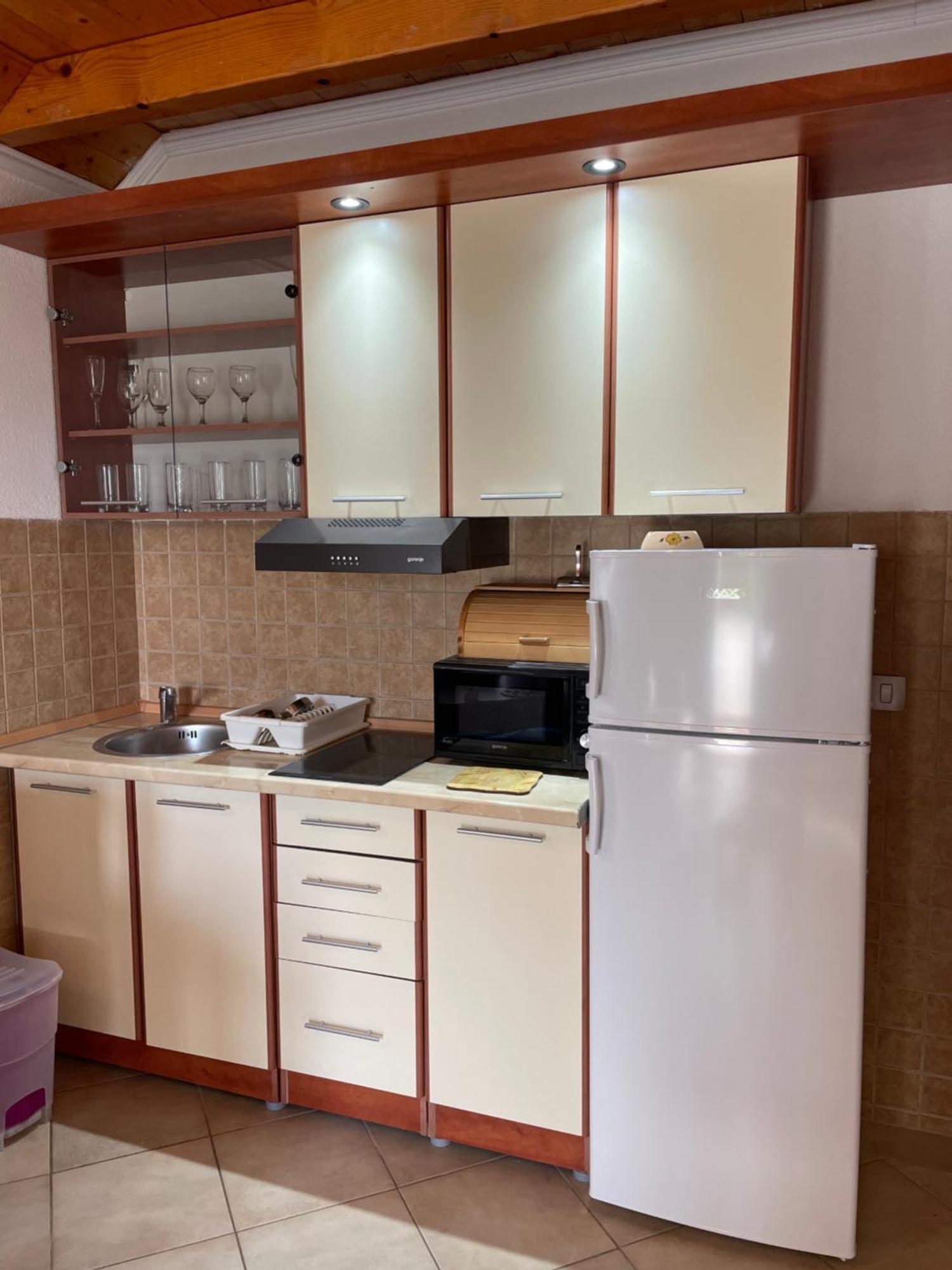 Apartments Vesna Тиват Экстерьер фото