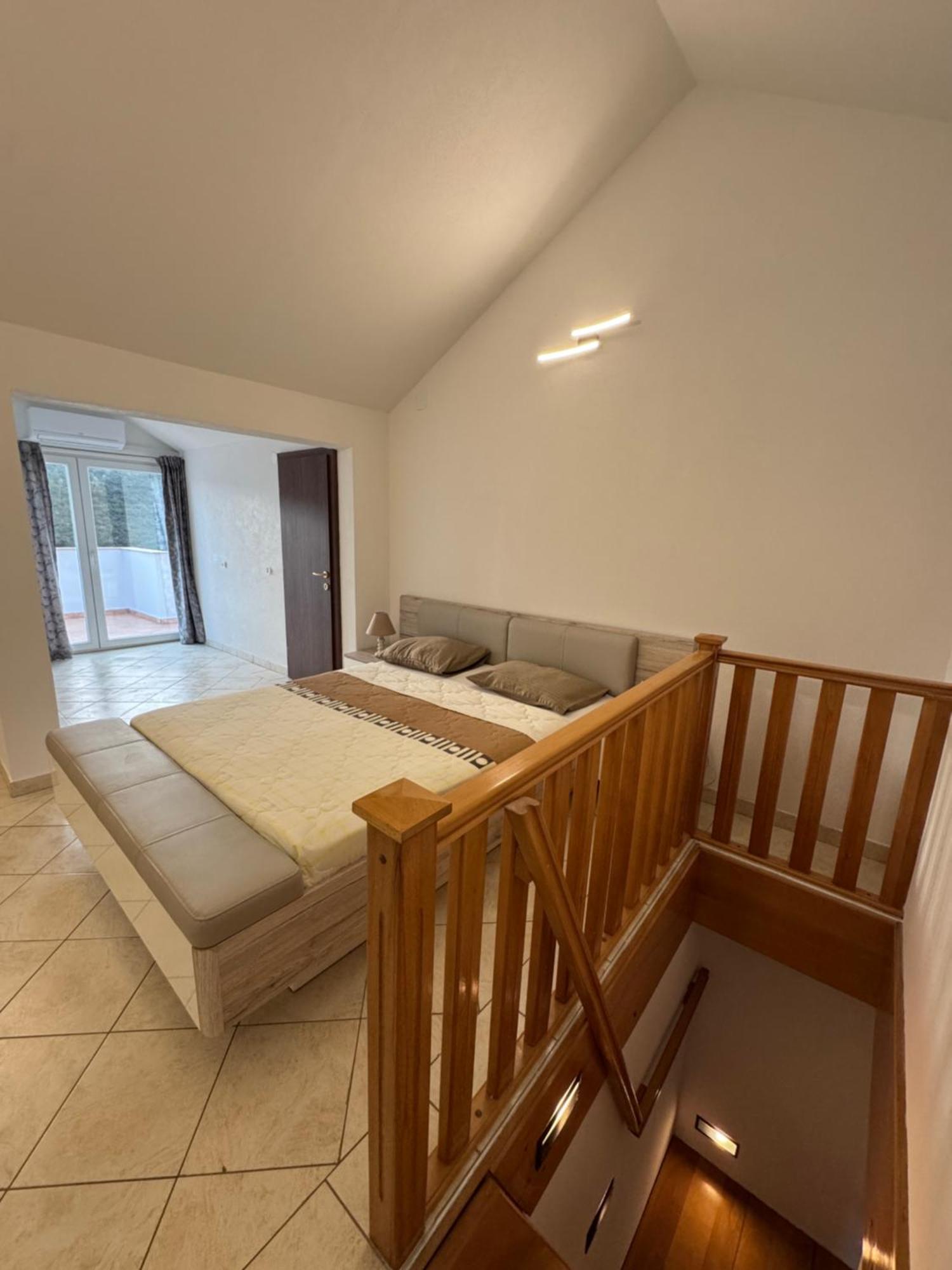 Apartments Vesna Тиват Экстерьер фото